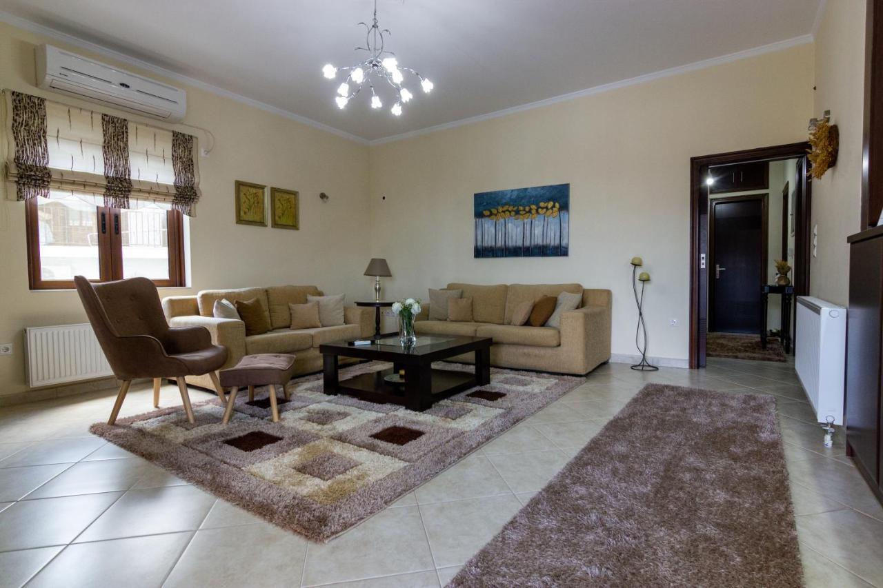 Апартаменти Katerina & Elia'S Family House Леонідіон Екстер'єр фото
