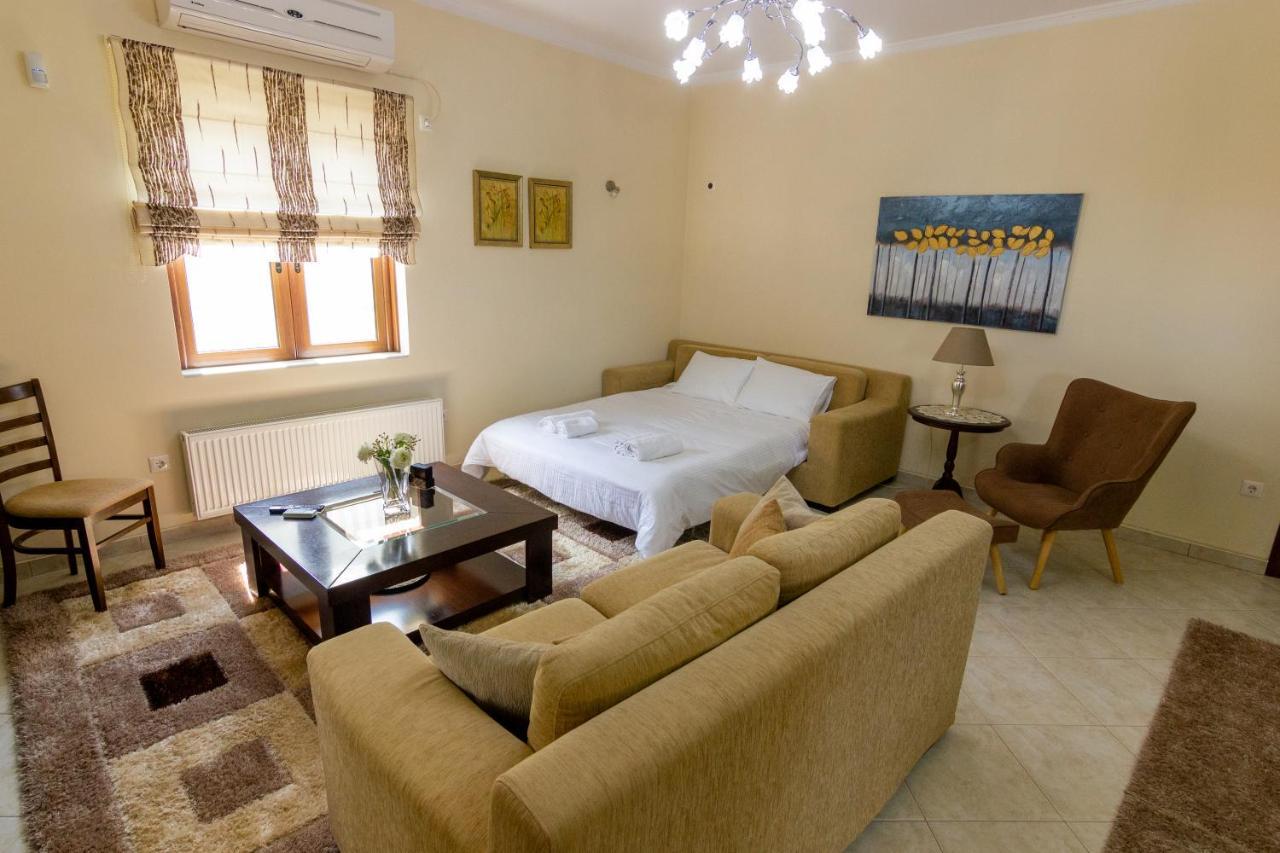 Апартаменти Katerina & Elia'S Family House Леонідіон Екстер'єр фото