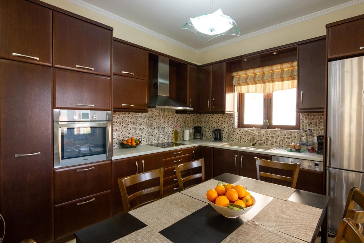 Апартаменти Katerina & Elia'S Family House Леонідіон Екстер'єр фото