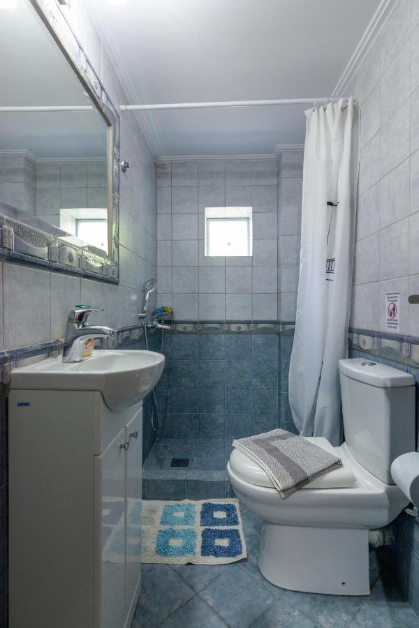 Апартаменти Katerina & Elia'S Family House Леонідіон Екстер'єр фото