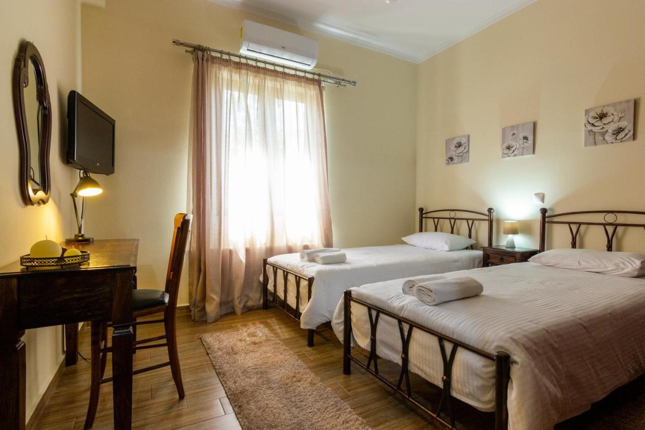 Апартаменти Katerina & Elia'S Family House Леонідіон Екстер'єр фото